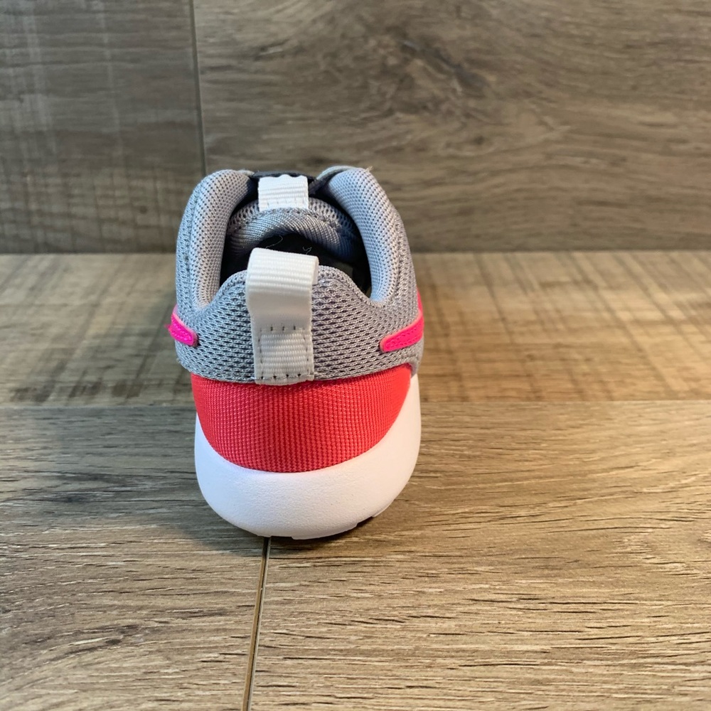 Nike Roshe One Toddler Shoes Hyper Pink Wolf Grey - Picture 4 of 6